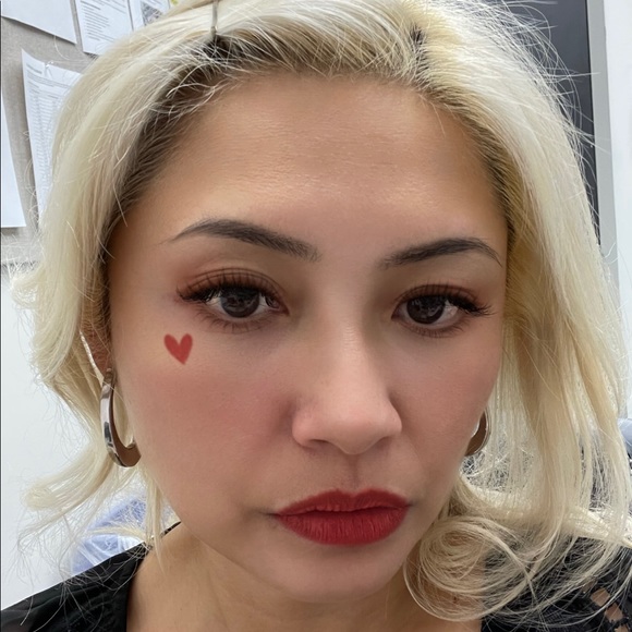 Your Posh Ambassador, Anna 🎤🎼 - Picture 7 of 7